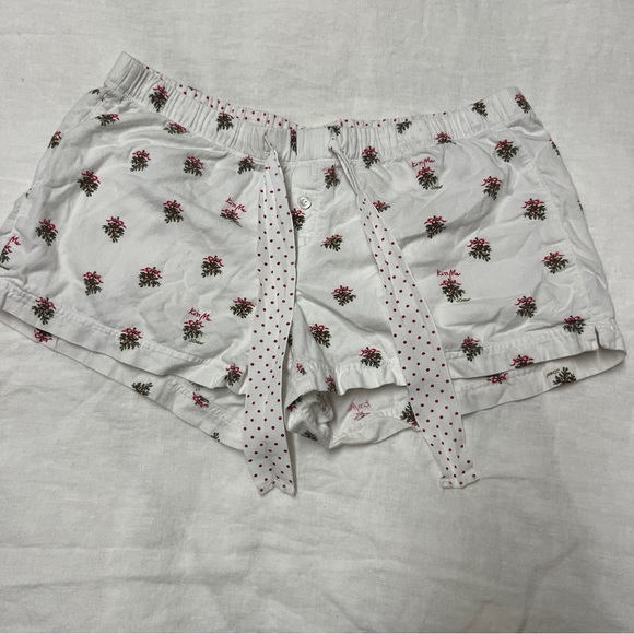 Mistletoe Shorts ~Final Sale - Picture 1 of 13